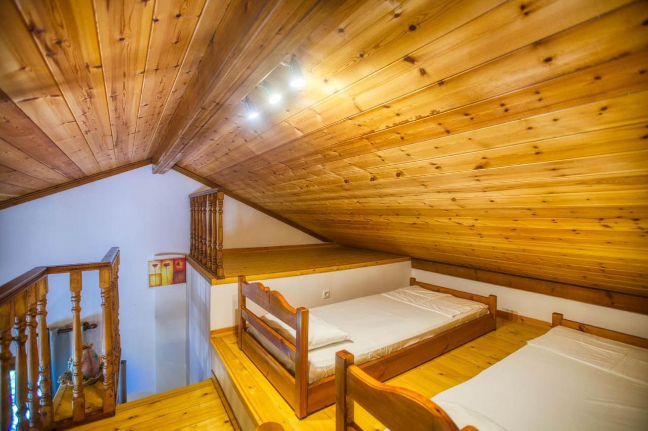 Christinas Lofts Lägenhet Ágios Matthaíos Exteriör bild